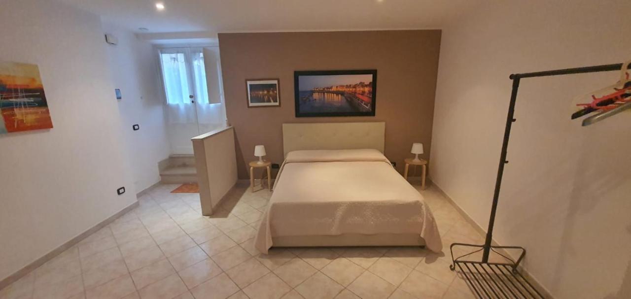 Lungomare Elio Vittorini Villa Syracuse Exterior photo