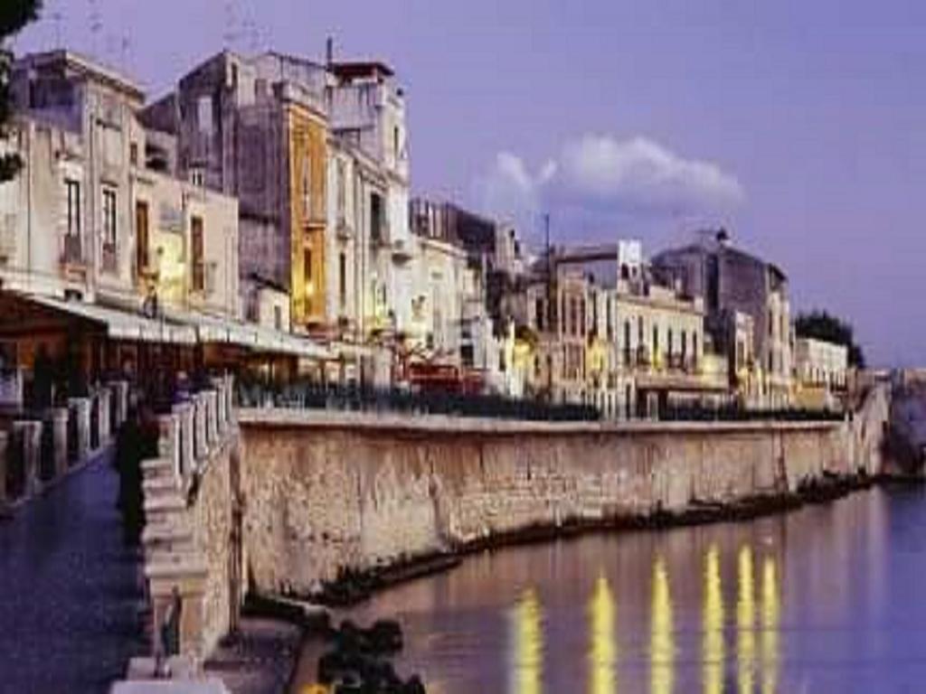 Lungomare Elio Vittorini Villa Syracuse Exterior photo